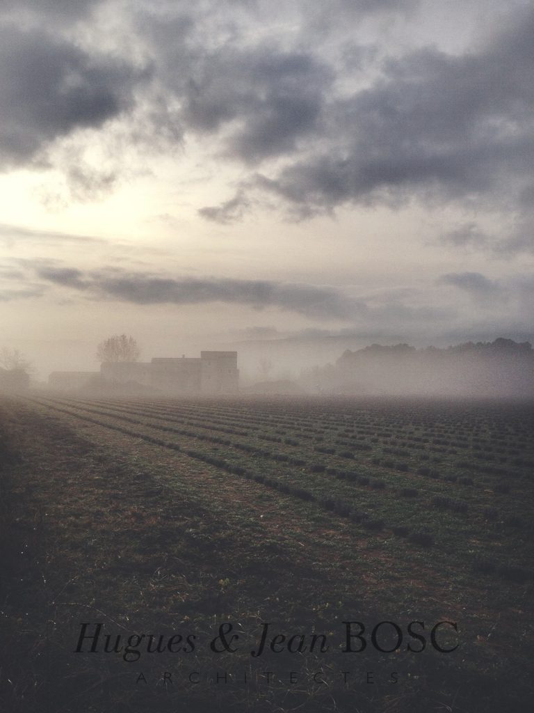 #bonnieux #boscarchitectes #provence#landscape #southoffrance #architecture #luberon#france #morning