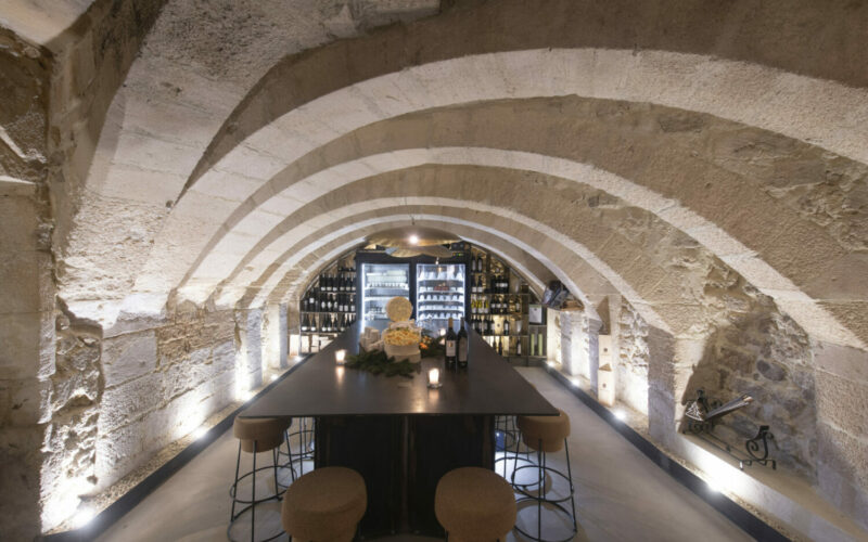 La cave aux fromages chez Monique Mayer, Saint-Rémy-de-Provence