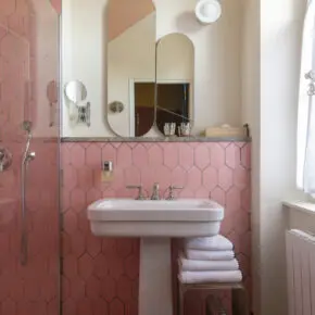 Le Petit Hôtel à Saint-Rémy-de-Provence, France