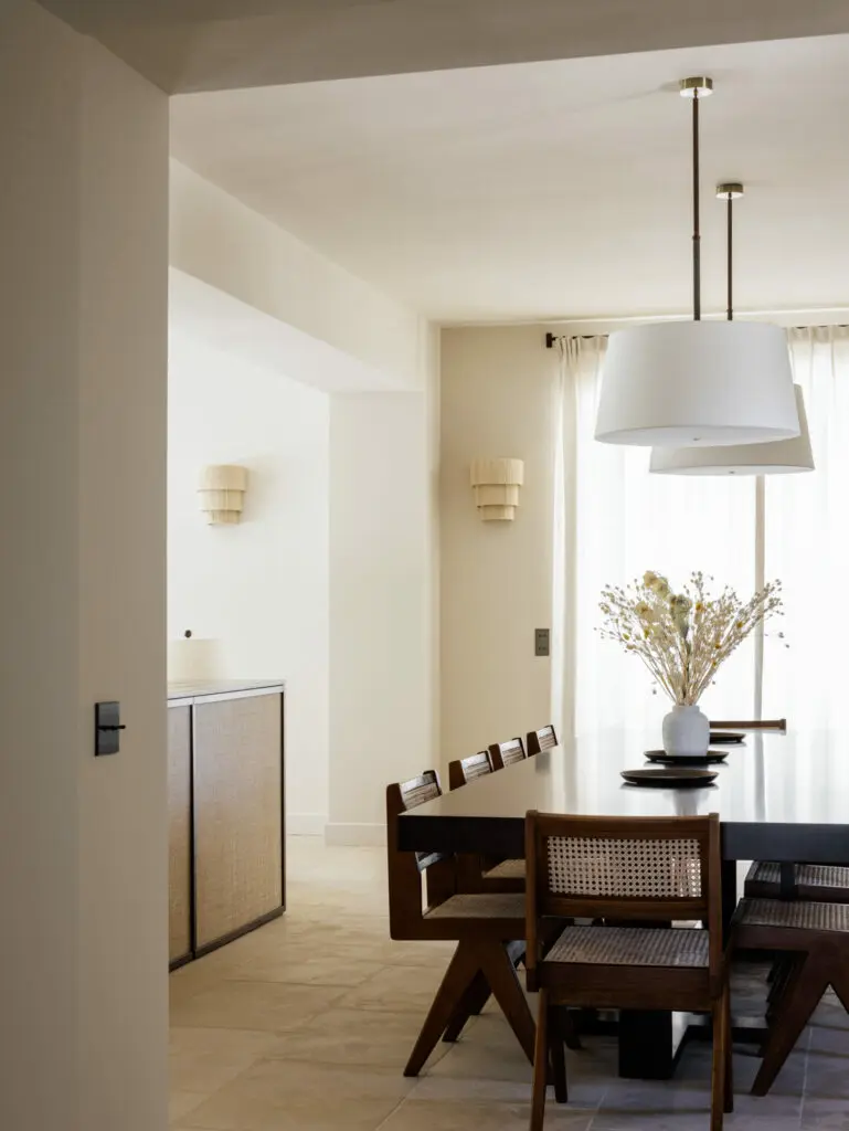Mas Paraiso: la rénovation de mas dans Les Alpilles par BOSC Architectes
