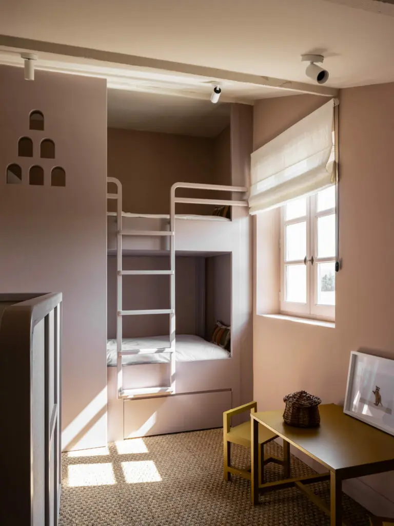 Mas Paraiso: la rénovation de mas dans Les Alpilles par BOSC Architectes