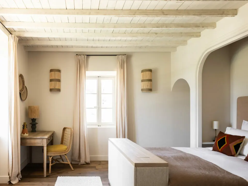 Mas Paraiso: la rénovation de mas dans Les Alpilles par BOSC Architectes