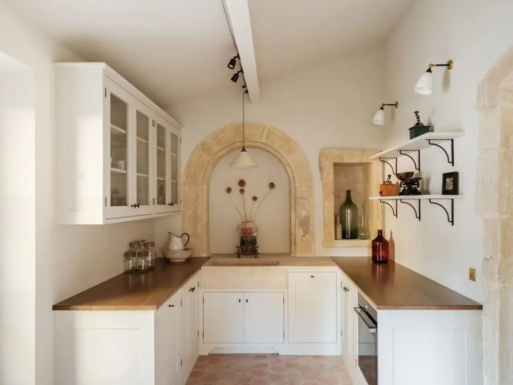 Rénovation d’un ancien moulin dans les Alpilles